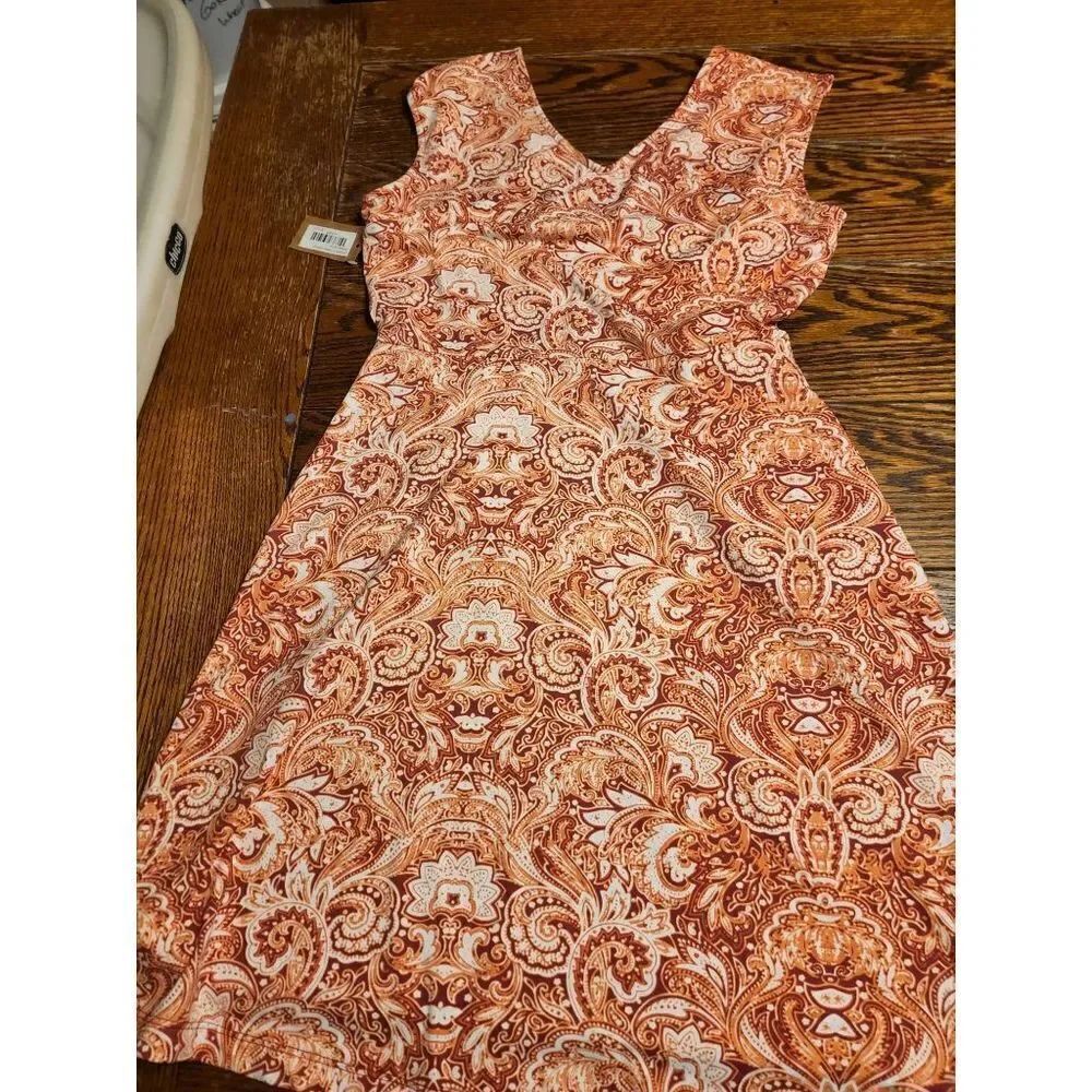 NWT Title Nine Double Dare Paisley Athletic Dress Red/Orange V Neck Sleeveless s - Picture 6 of 6